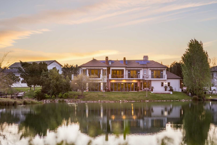 4 Bedroom Property for Sale in Val De Vie Estate Western Cape